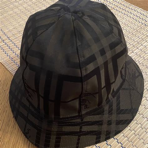 cappello burberry impermiabile